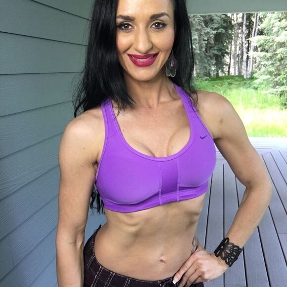 Nike Dry Fit Purple sports bra - Picture 3 of 7